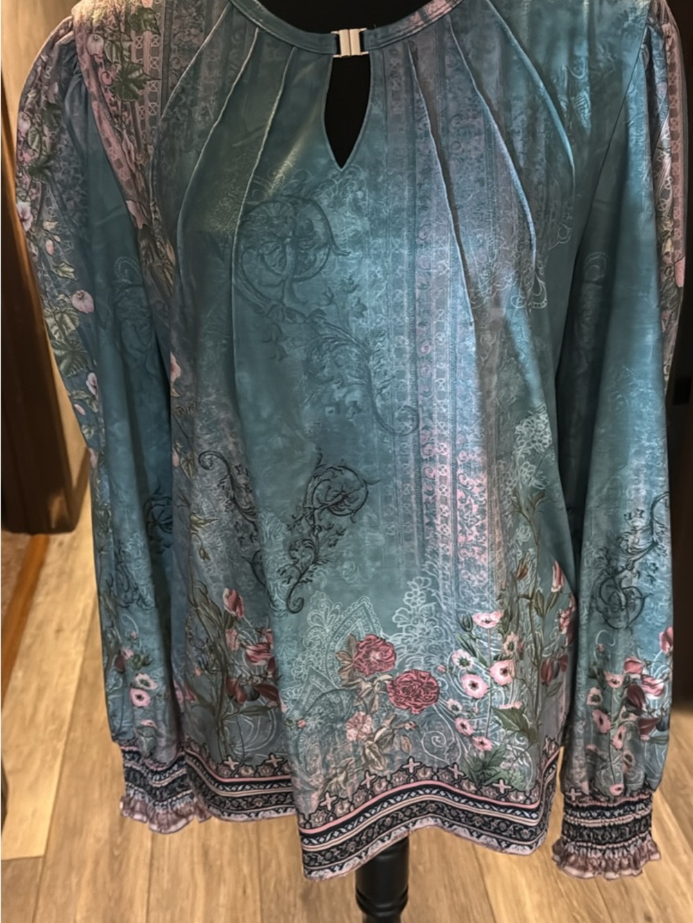 Teal Floral Long-Sleeve Keyhole Blouse